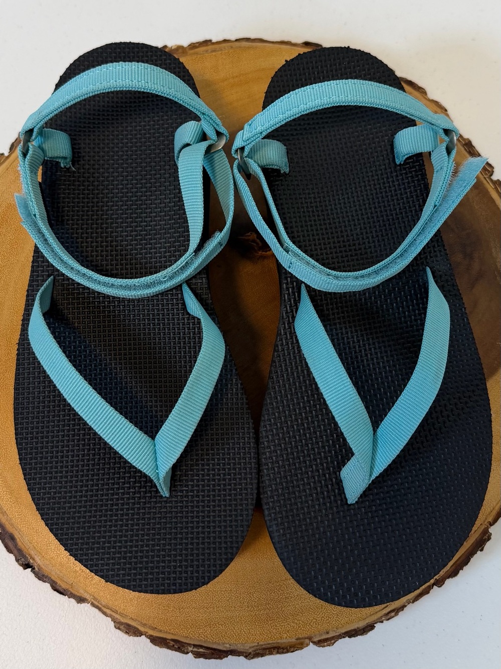 TEVA Flatform Slim Black Sandals with Teal Straps Grip Soles Women’s Size 7